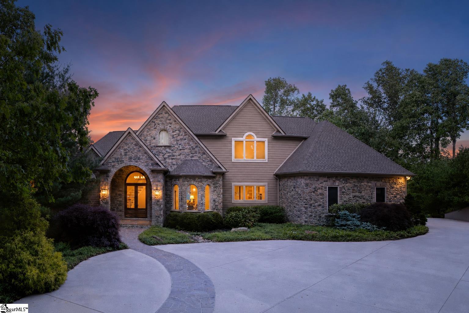 39 The Cliffs Parkway Landrum SC 29356