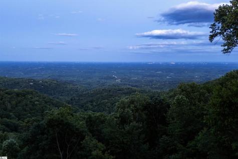 39 The Cliffs Parkway Landrum SC 29356