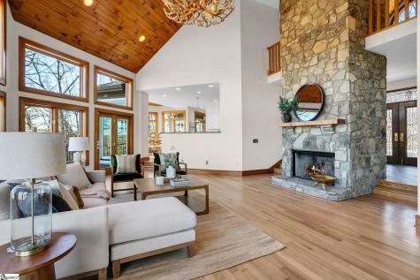 233 Stable Gate Drive Campobello SC 29322