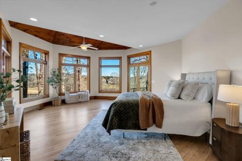 233 Stable Gate Drive Campobello SC 29322