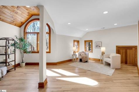 233 Stable Gate Drive Campobello SC 29322