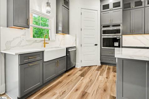 197 Old Farrs Bridge Road Greenville SC 29611