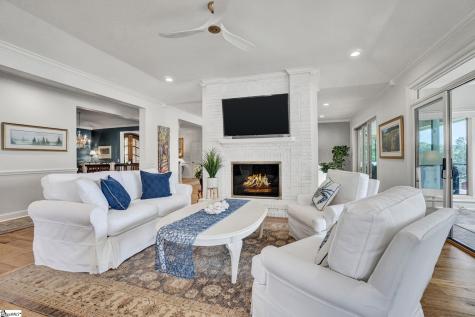 313 Lakeside Drive Seneca SC 29672