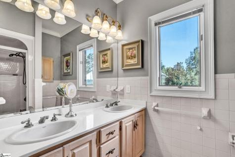 313 Lakeside Drive Seneca SC 29672