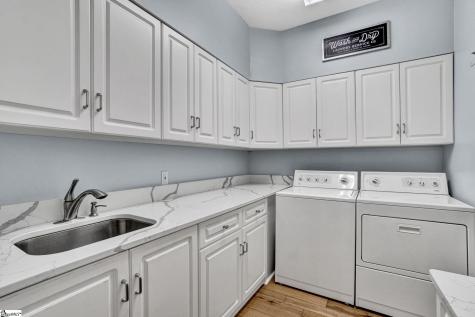 313 Lakeside Drive Seneca SC 29672
