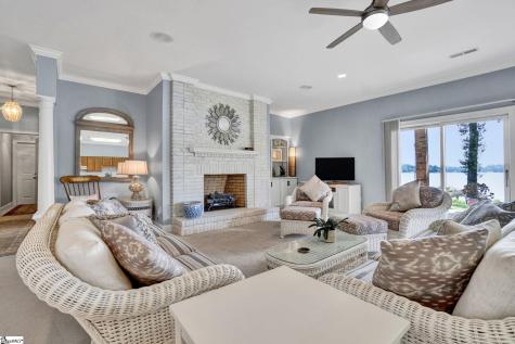 313 Lakeside Drive Seneca SC 29672