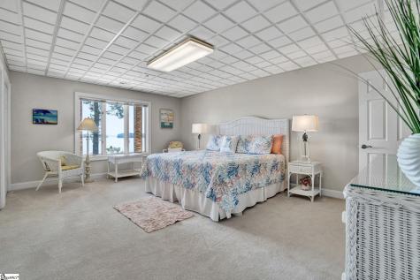 313 Lakeside Drive Seneca SC 29672