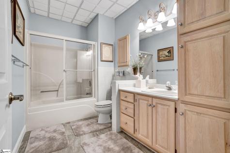 313 Lakeside Drive Seneca SC 29672