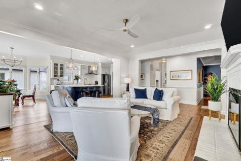 313 Lakeside Drive Seneca SC 29672