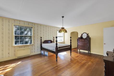 303 N B Street Easley SC 29640