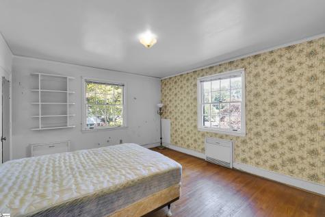 303 N B Street Easley SC 29640