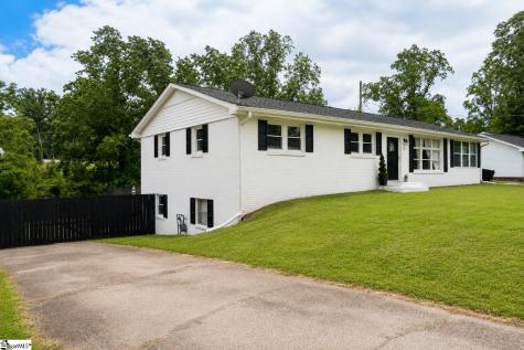 195 Stribling Circle Spartanburg SC 29301