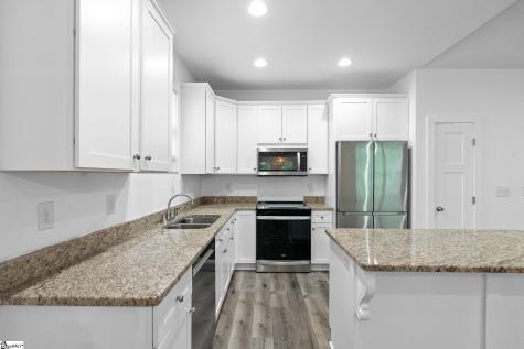 126 Colonial Walk Pickens SC 29671