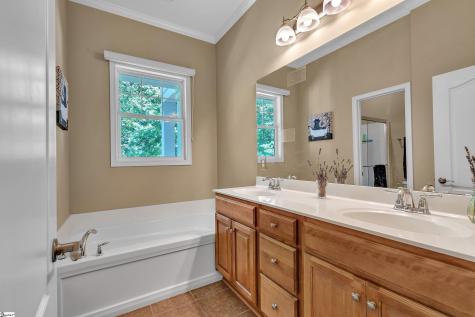 18 Edge Court Greenville SC 29609