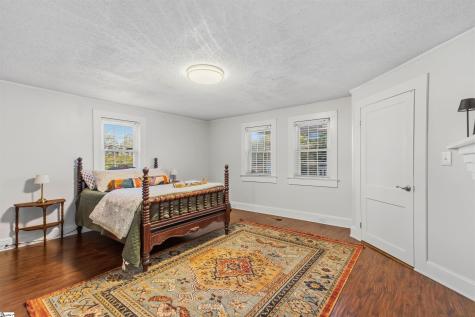 556 Lowndes Hill Road Greenville SC 29607