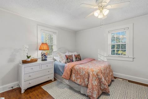 556 Lowndes Hill Road Greenville SC 29607