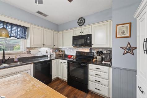 106 Baldwin Circle Mauldin SC 29662