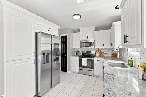 241 Cool Water Court Spartanburg SC 29316