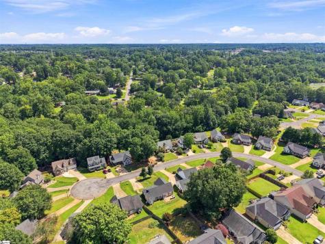 241 Cool Water Court Spartanburg SC 29316
