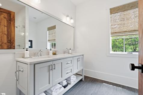 147 S Edgewater Drive Sunset SC 29685
