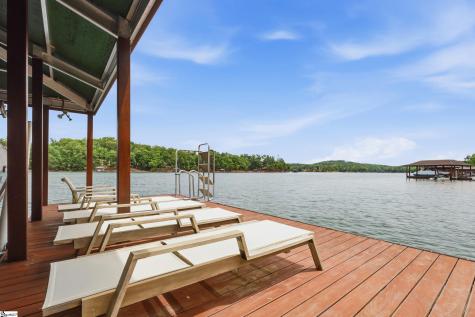 147 S Edgewater Drive Sunset SC 29685