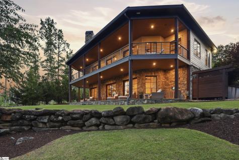 147 S Edgewater Drive Sunset SC 29685