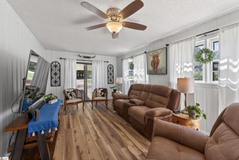 135 W Church Street Cowpens SC 29330