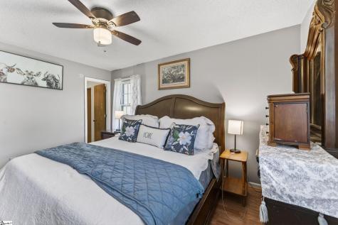 135 W Church Street Cowpens SC 29330