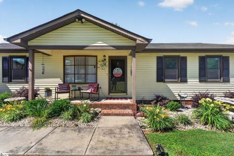 135 W Church Street Cowpens SC 29330