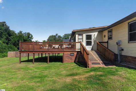 135 W Church Street Cowpens SC 29330