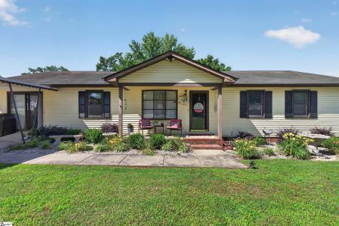 135 W Church Street Cowpens SC 29330