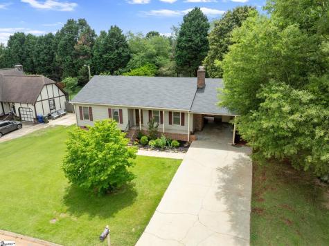 202 Barley Run Simpsonville SC 29681