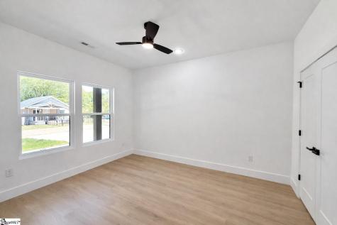 179 Cedar Avenue Wellford SC 29385