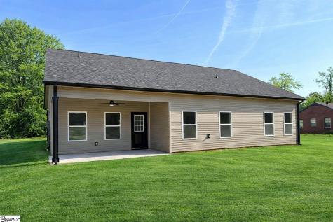 179 Cedar Avenue Wellford SC 29385