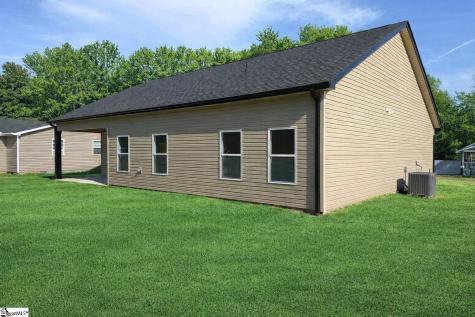 179 Cedar Avenue Wellford SC 29385