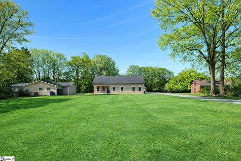 179 Cedar Avenue Wellford SC 29385