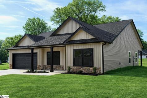 179 Cedar Avenue Wellford SC 29385