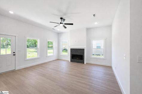 179 Cedar Avenue Wellford SC 29385
