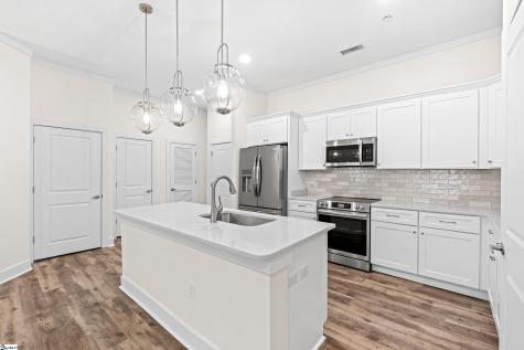 98 E Mcbee Avenue Greenville SC 29601