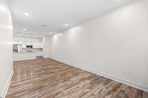 98 E Mcbee Avenue Greenville SC 29601