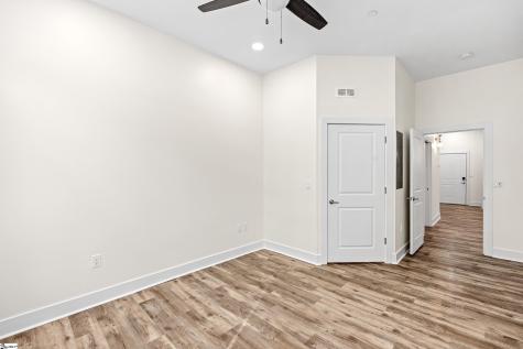 98 E Mcbee Avenue Greenville SC 29601