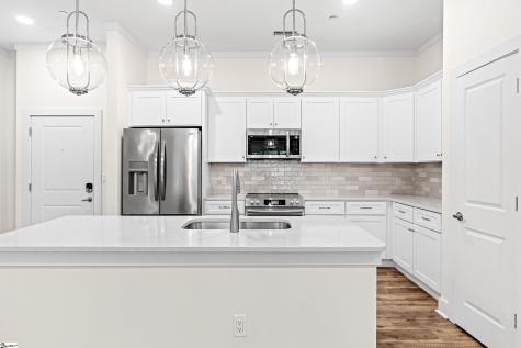 98 E Mcbee Avenue Greenville SC 29601
