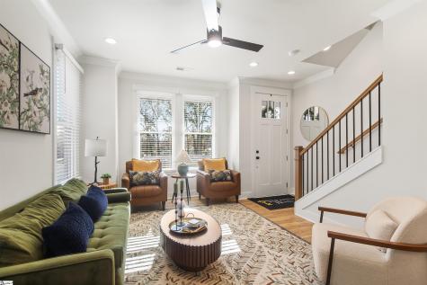 9 Hawthorne Lane Greenville SC 29605