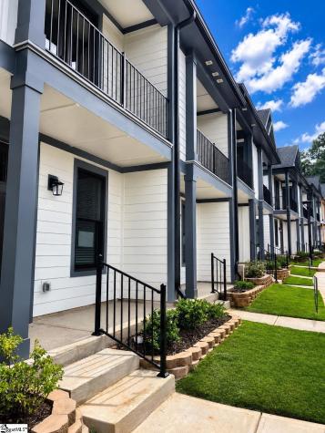 9 Hawthorne Lane Greenville SC 29605