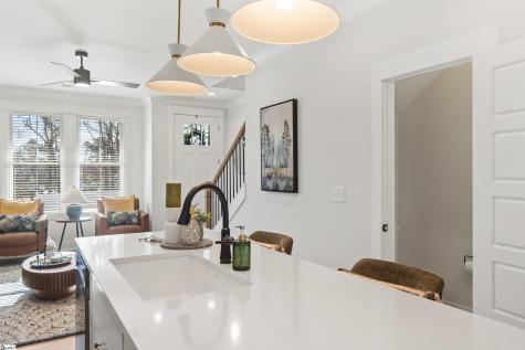 9 Hawthorne Lane Greenville SC 29605