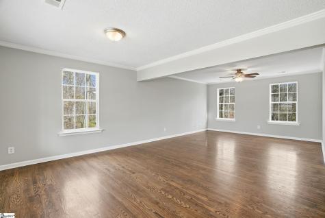 198 Spring Street Duncan SC 29334