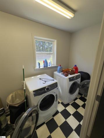 1927 Roper Mountain Road Greenville SC 29615