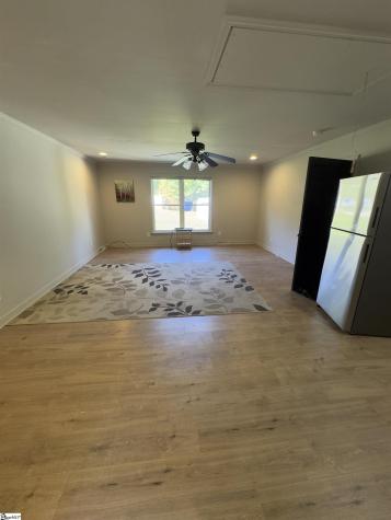 1927 Roper Mountain Road Greenville SC 29615