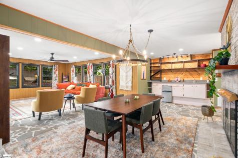 207 Melbourne Lane Greenville SC 29615
