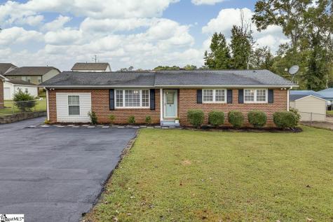 15 Strawberry Drive Greenville SC 29617